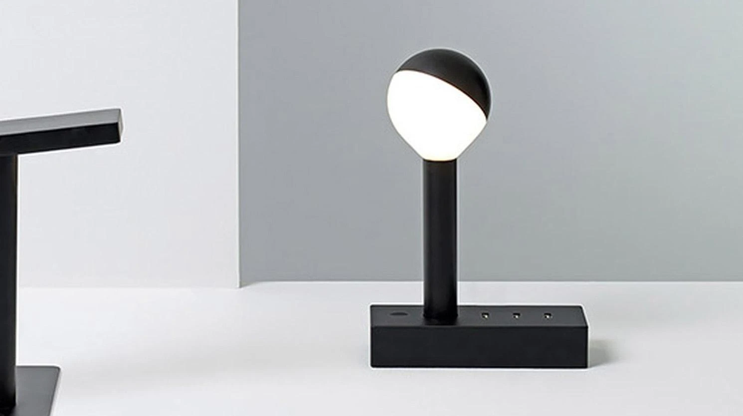 Lampe De Table W152 Busby B1 3 Lampe De Table W152 Busby B1